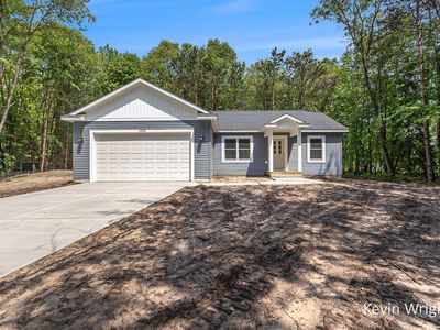 1292 W River Rd, Muskegon, MI, 49445