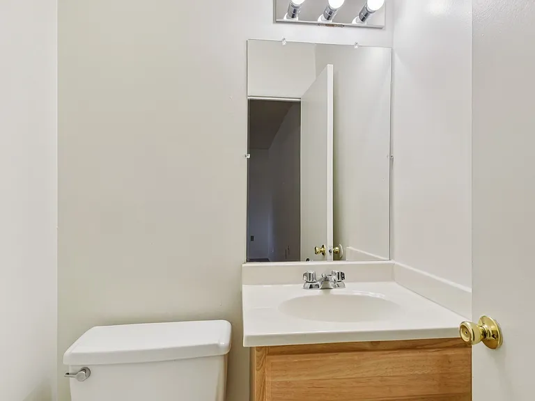 Howard Hills Rental Townhomes and Duplexes — Photo 137