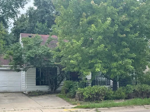 729 Whites Rd, Kalamazoo, MI 49008