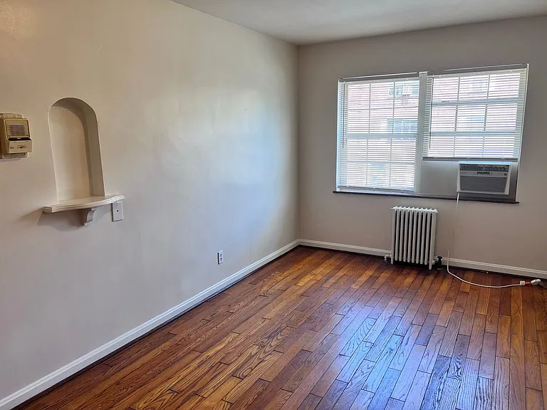 2860 Observatory — Photo 8