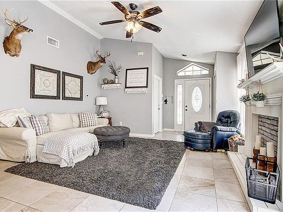 3rd image of 6611 Northhaven Ct