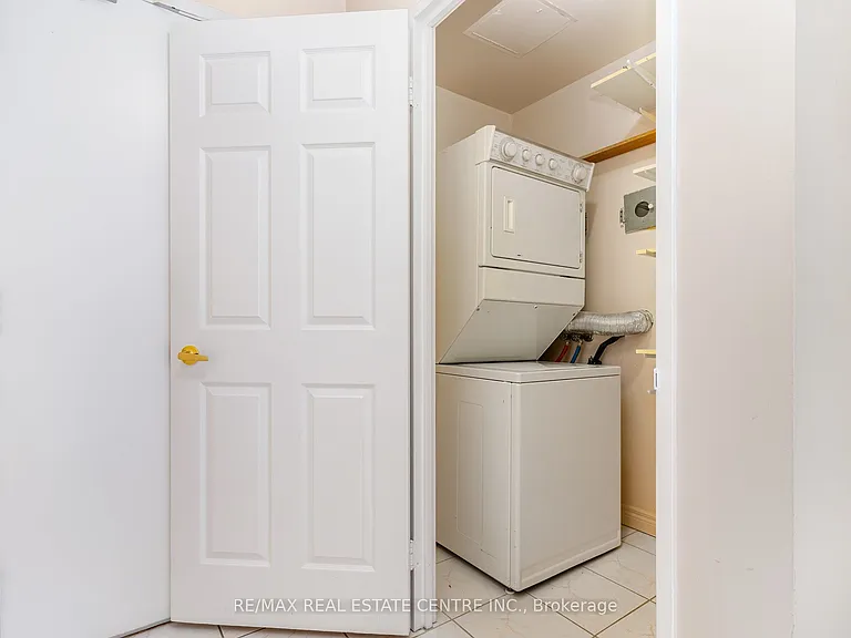 2301 Parkhaven Blvd #410 — Photo 17