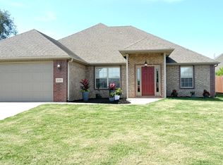 1131 Kensington Dr, Centerton, AR 72719