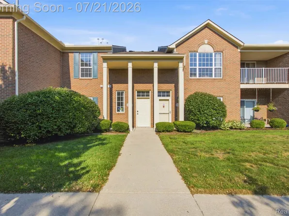 509 Mulberry St, Wyandotte, MI 48192