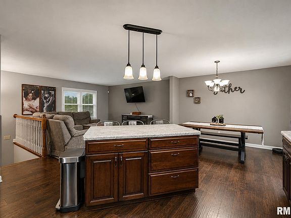 5th image of 5108 W Timbervue Ct