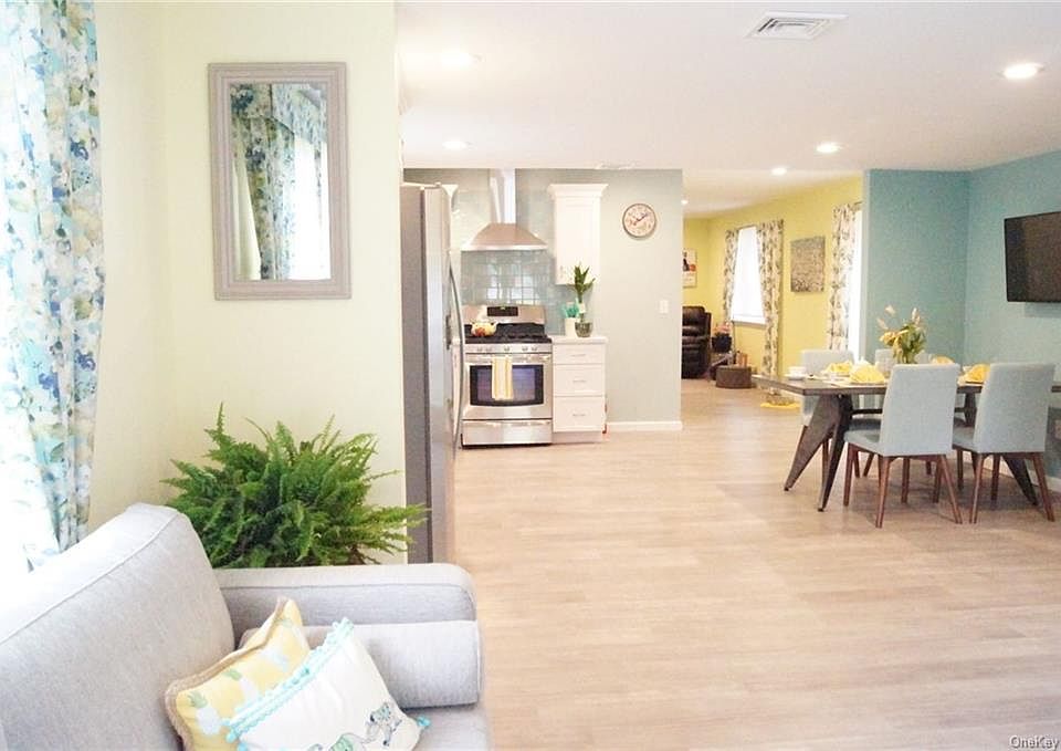 1st image of 14 Jerben Dr