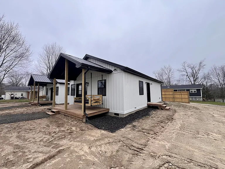 7127 Grand River Ave — Photo 19
