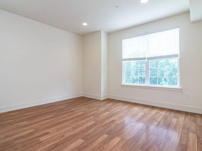 697 W Berks St #2 — Photo 7
