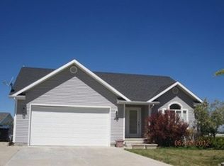 375 Park Meadow Dr, Hyde Park, UT 84318