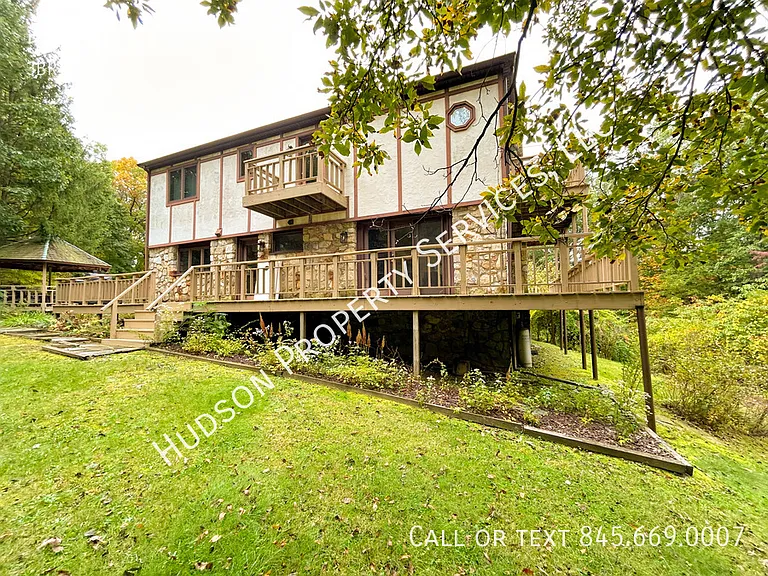 5 Camelot — Photo 15