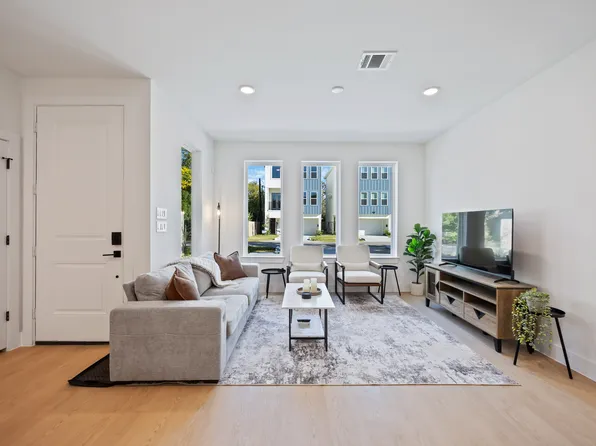 4110 Dreyfus St #B, Houston, TX 77021