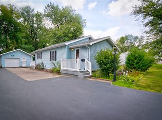 2405 E Geddes Ave, Decatur, IL 62526