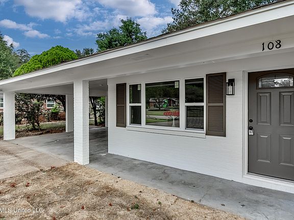 2nd image of 108 Crimson Ln