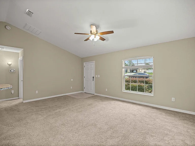 2598 SW 147th Pl — Photo 5