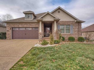 4525 Fieldcrest Place Cir, Newburgh, IN 47630