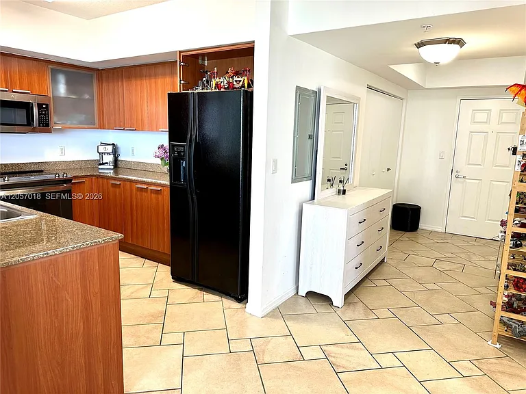 16699 Collins Ave #2309 — Photo 2