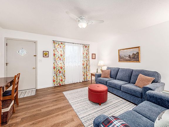 4th image of 3313 Trail Lane Ct