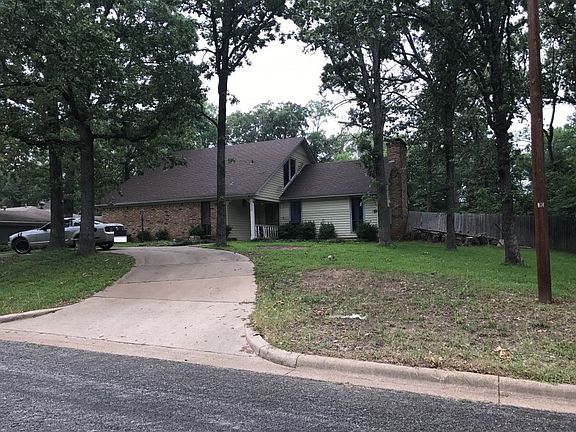 3rd image of 1473 Woodland Dr