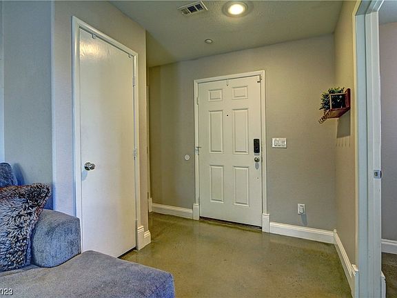3rd image of 1178 Paradise Safari Dr