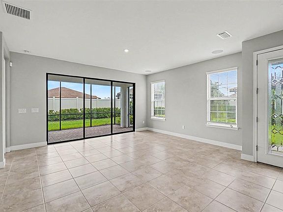 4th image of 10930 WENDOVER DRIVE