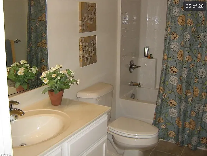 239 Twilley St — Photo 14