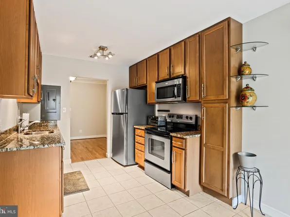 300 Hilltop Ln #300K, Annapolis, MD 21403