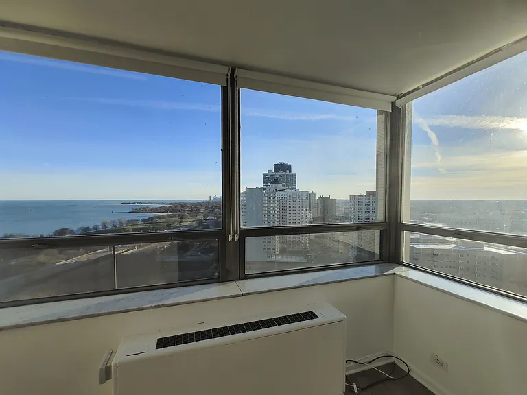 5701 N Sheridan Rd #22O — Photo 11