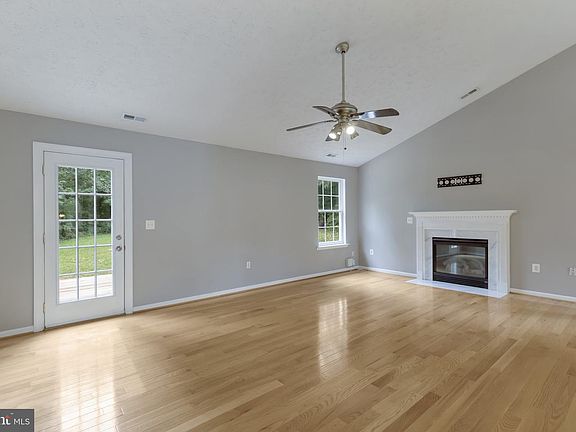 4th image of 10365 Nettle Pl