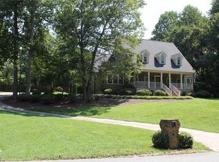 4908 Leadenhall Rd, Oak Ridge, NC 27310