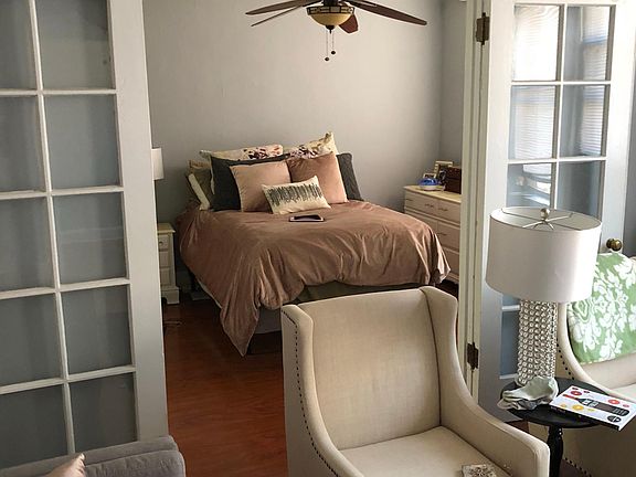 3rd image of 525 W Arlington Pl #5F