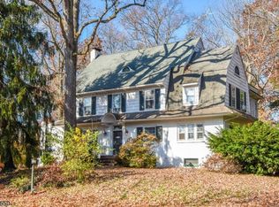 211 Midway Ave, Fanwood, NJ 07023