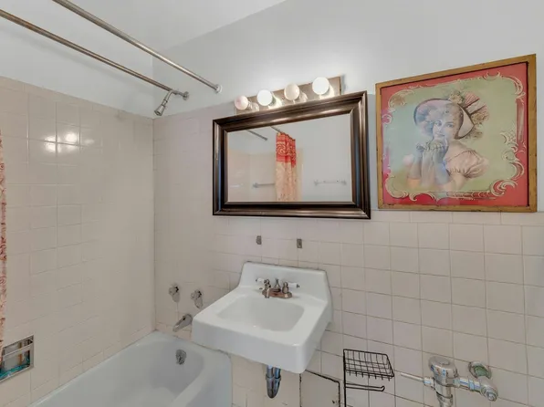 6050 Blvd East image 20 of 33