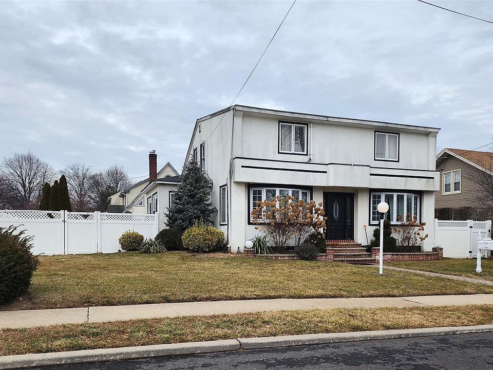 1st image of 883 McKenna Avenue