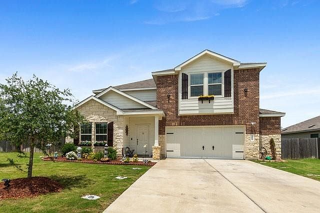 1st image of 316 Jackson Blue Ln