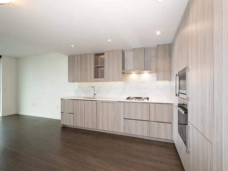 89 Nelson St #2403 — Photo 12
