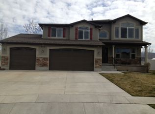 600 Banbury Cir, North Salt Lake, UT 84054