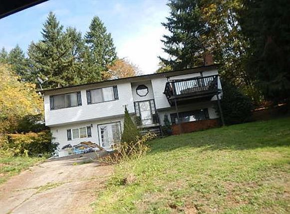 2nd image of 110 NE Ginseng Dr