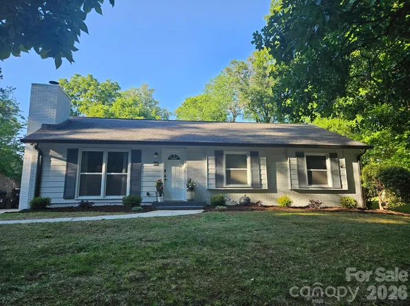721 Rome Ct, Charlotte, NC 28209