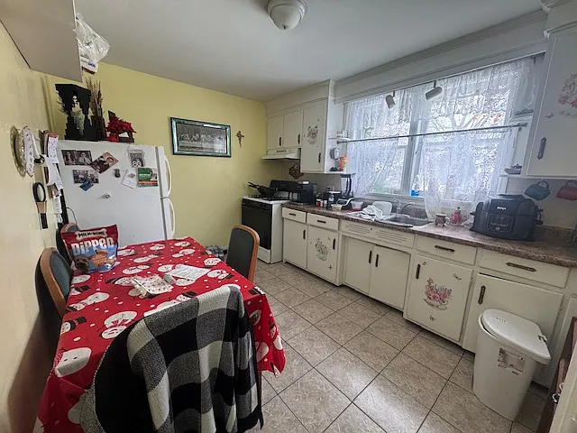 158 Sheldon Ave N #1 — Photo 8