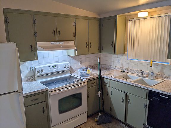 4th image of 2716 N Estrella Ave #2716