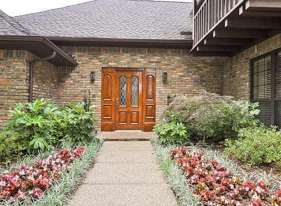 2nd image of 1201 Stratford Dr