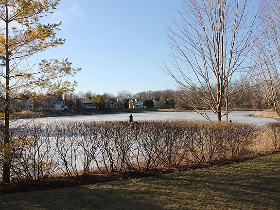 5th image of 837 Briarwood Ct