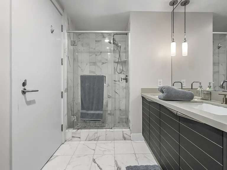 1325 Pacific Hwy #1603 — Photo 25