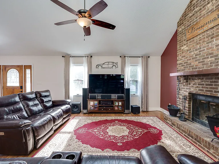 4078 Margate Dr — Photo 9