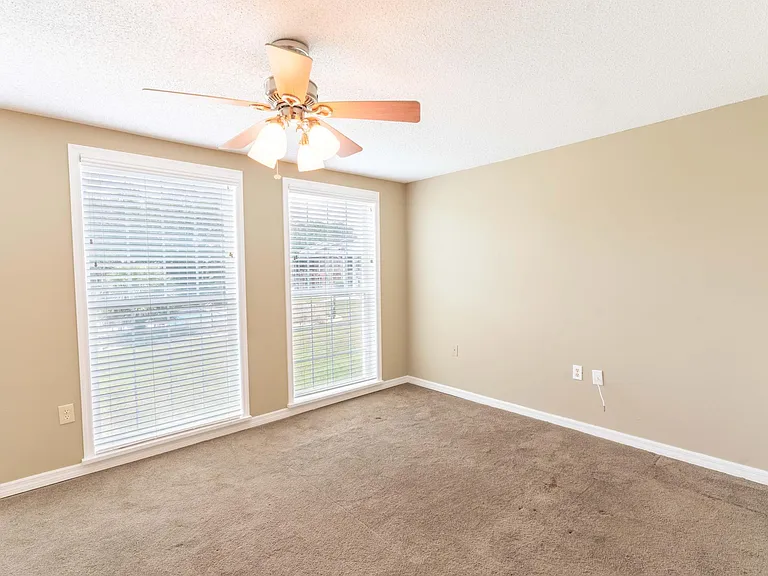 5850 Cypress Gardens Blvd #607 — Photo 16