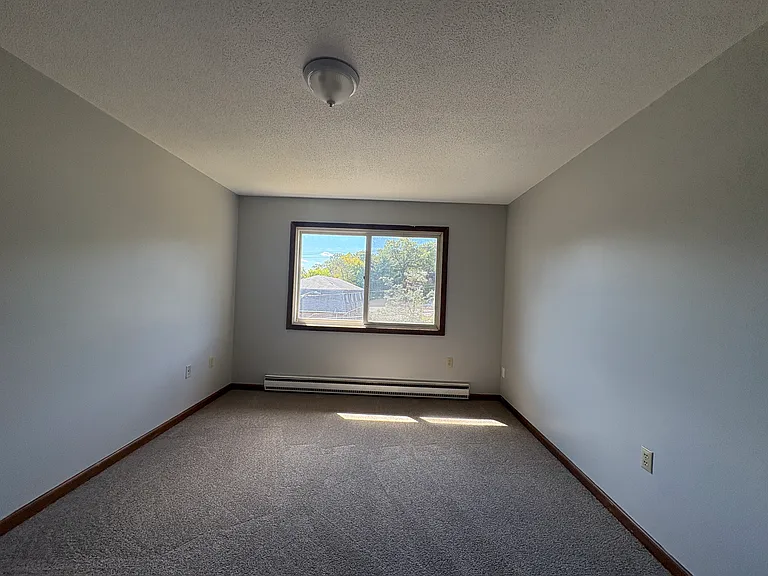 26 Judith Ln #8 — Photo 14