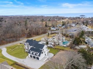 17 Lantern Hl, Madison, CT 06443