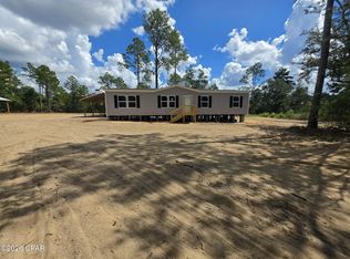 562 Apalachicola Ave, Alford, FL 32420