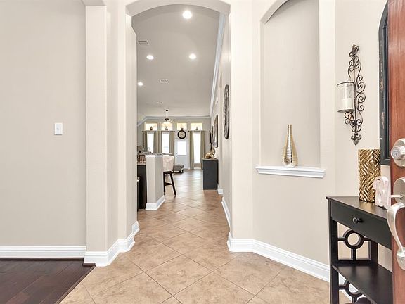 4th image of 27611 Gracefield Lane