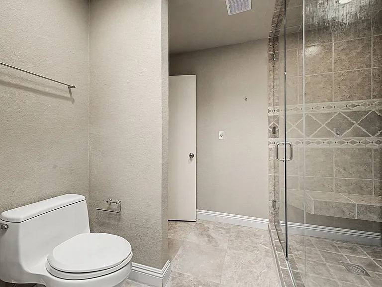 3172 Bel Air Dr — Photo 19